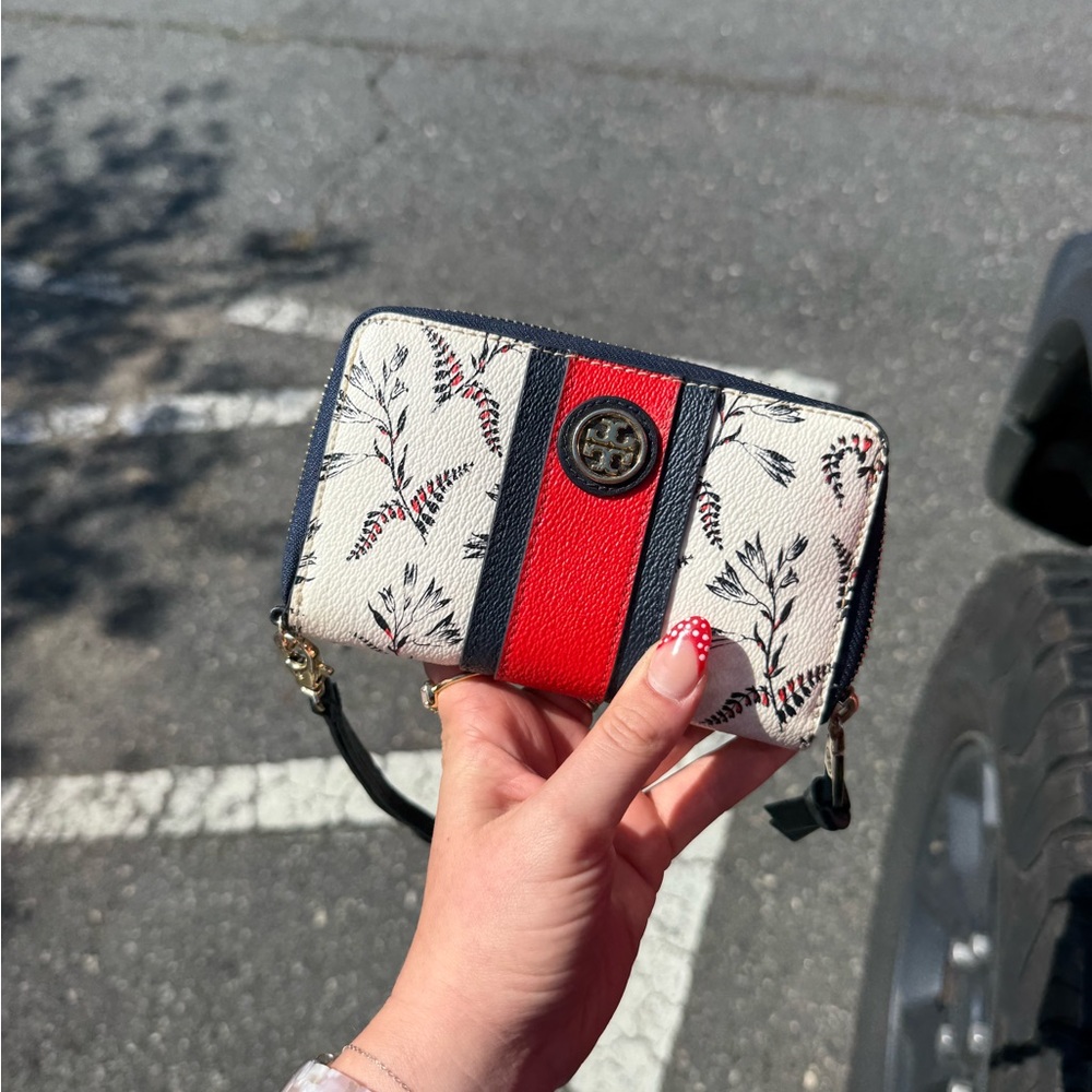 Tory Burch Red and Navy Blue Women's wallet/Wristlet